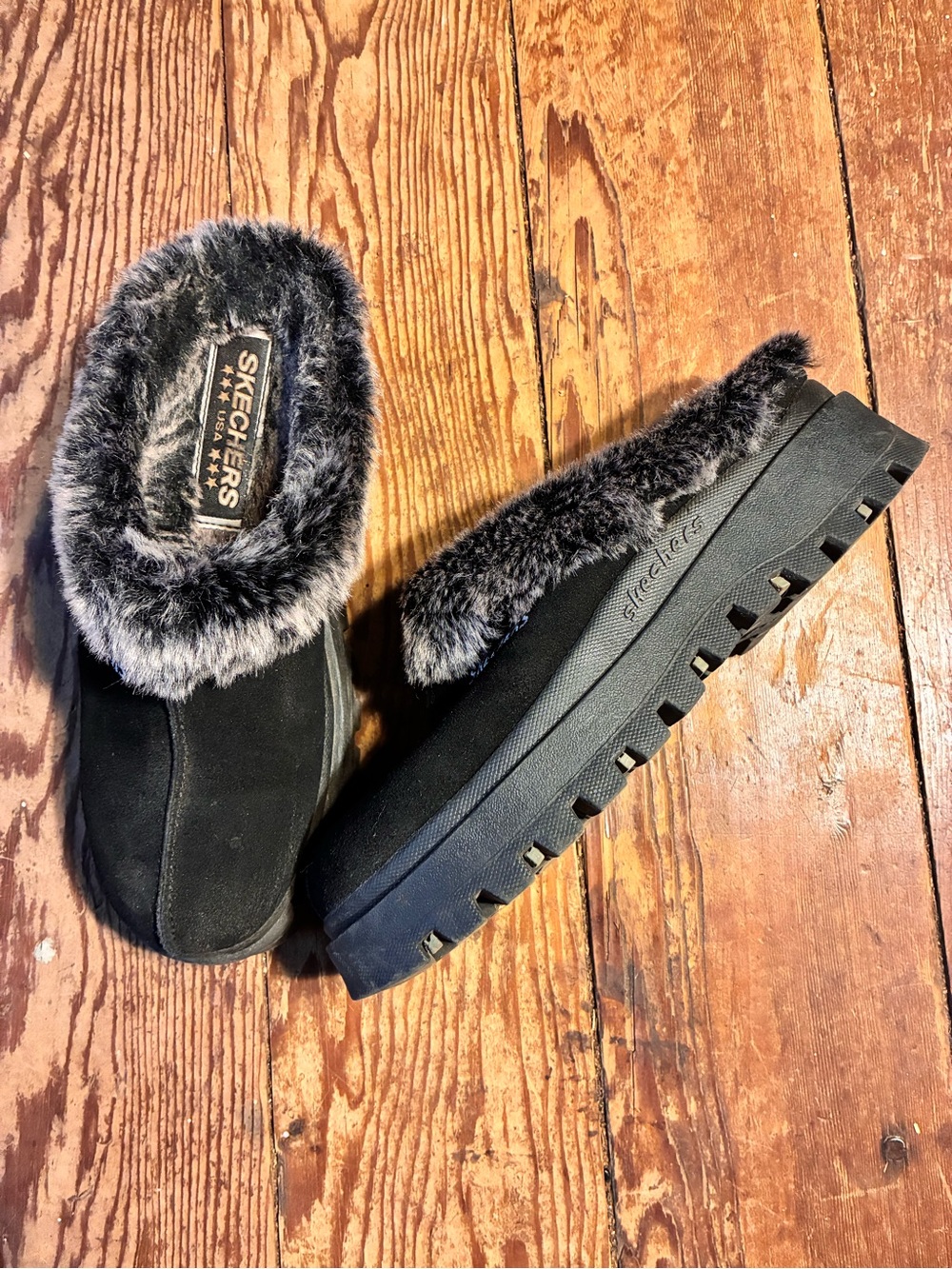 Skechers Black Faux-Fur Lined Slip-On Clogs